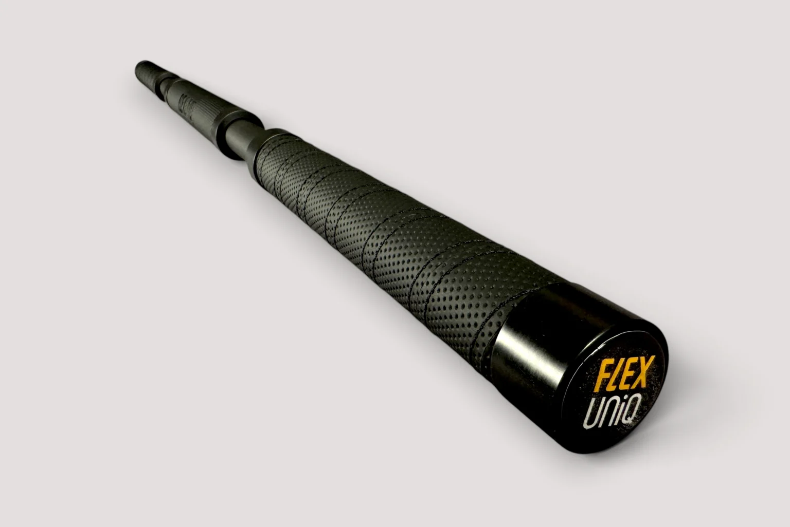 Završna kapa i brend detalj FlexUniq CORE Black